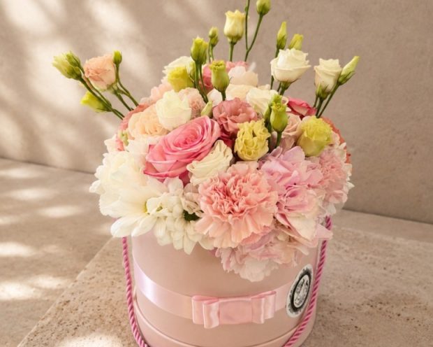 Kofer cvijeća Blush Elegance